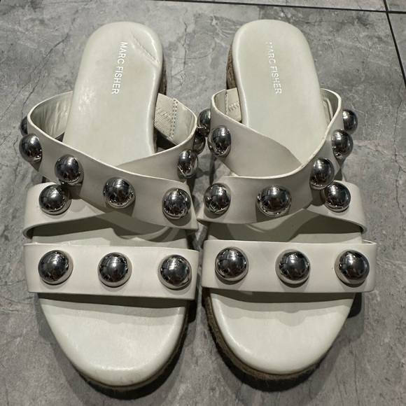Marc Fisher White Studded Sandals 9.5 - Picture 2 of 3